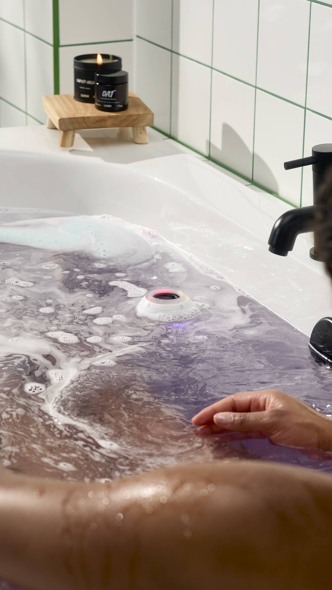 Bath Bot - US 7331